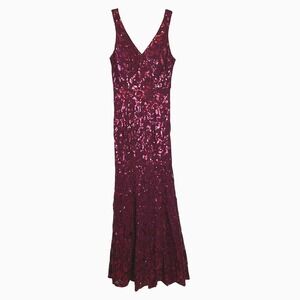 City Triangles Sequin Gown Size 5 Burgundy V-Neck Long Formal Dress Cocktail